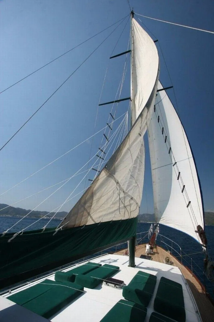 Marmaris’te Lüks Gulet Dora Deniz – 19m, 2024 Yenilenmiş - Fotoğraf 4