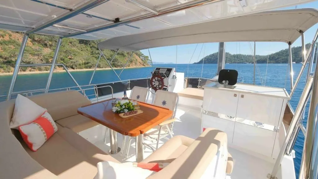 Explore Göcek on a 19m Rental Gulet - Fotoğraf 5