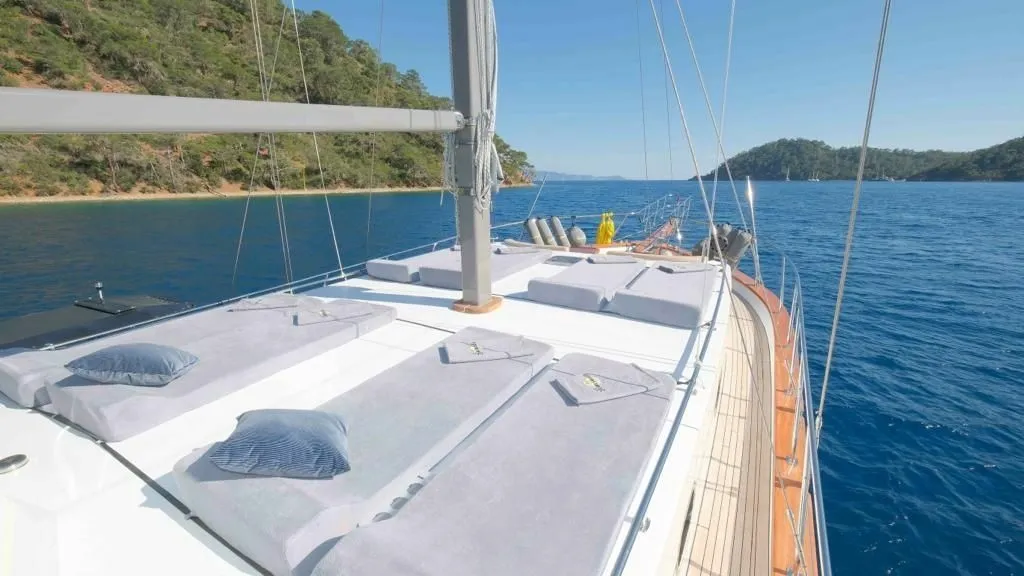 Explore Göcek on a 19m Rental Gulet - Fotoğraf 4