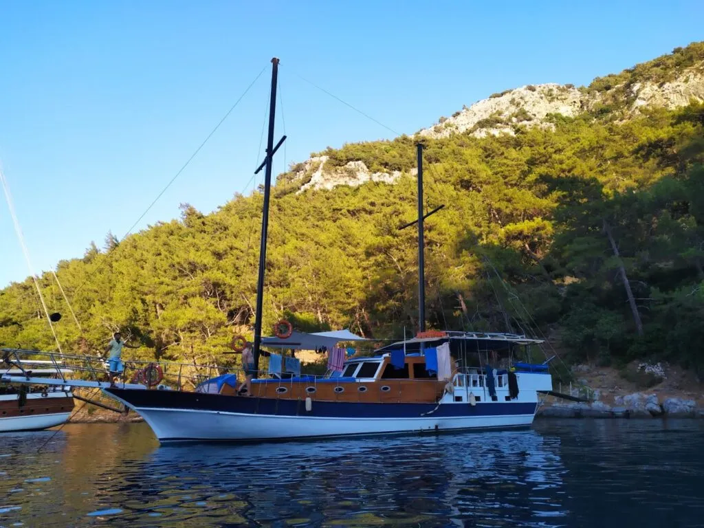 Fethiye Kiralık 5 Kabinli 20m Gulet - Fotoğraf 3