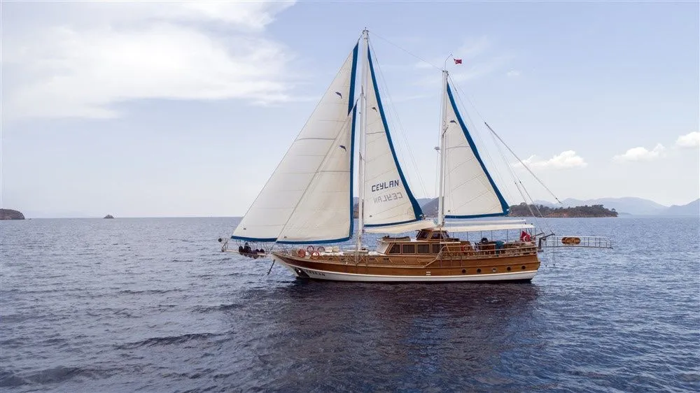 Charter a 20m Boat in Fethiye - Fotoğraf 1