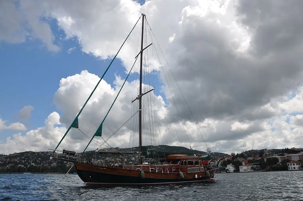 Explore Göcek on a 21m 3 Cabin Gulet Rental - Fotoğraf 4