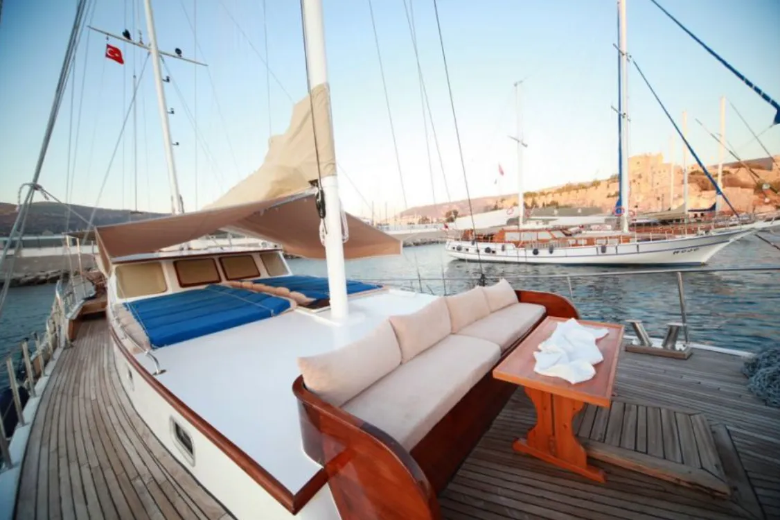 Bodrum Kiralık 22m Tekne - Fotoğraf 3