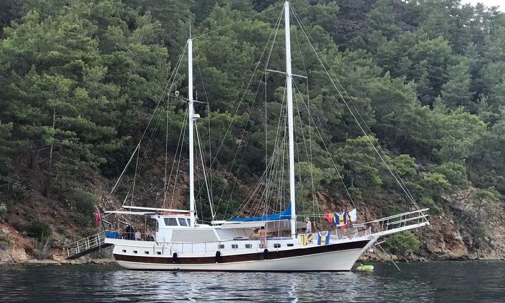 Charter a 22m 5 Cabin Gulet in Fethiye - Fotoğraf 1