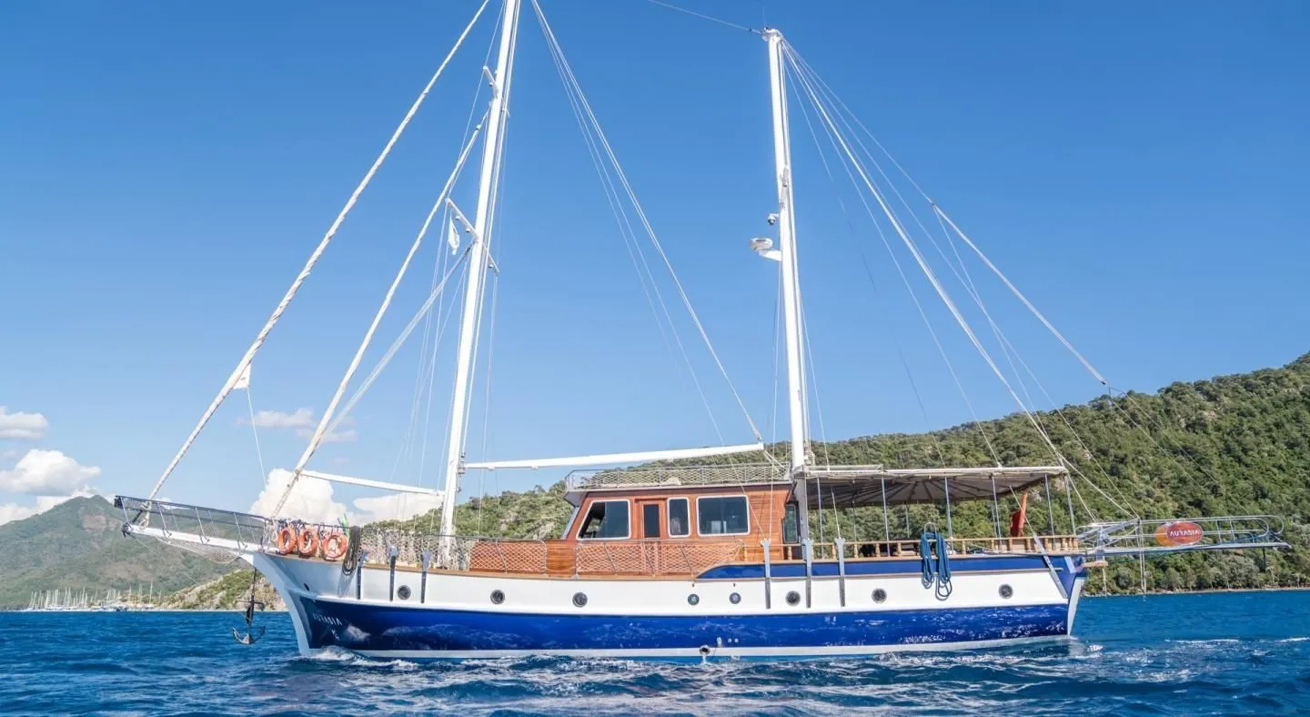 Marmaris Kiralık 4 Kabinli 22.5m Gulet - Fotoğraf 1