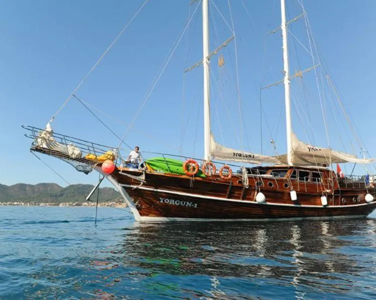 Rent a 23m 5 Cabin Gulet in Fethiye - Fotoğraf 3