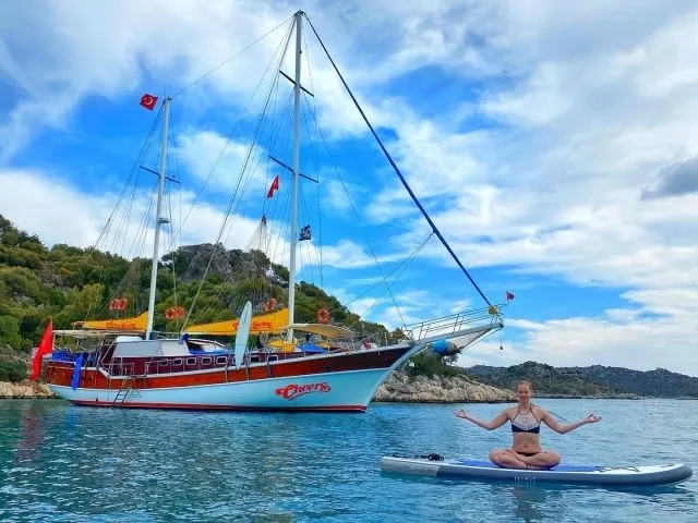 Charter a 24m 8 Cabin Gulet in Fethiye - Fotoğraf 3
