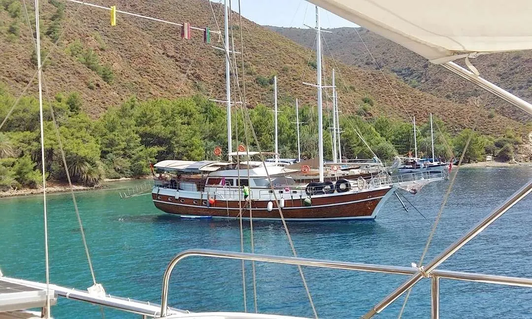 Explore Fethiye on a 24m 6 Cabin Gulet Rental - Fotoğraf 2