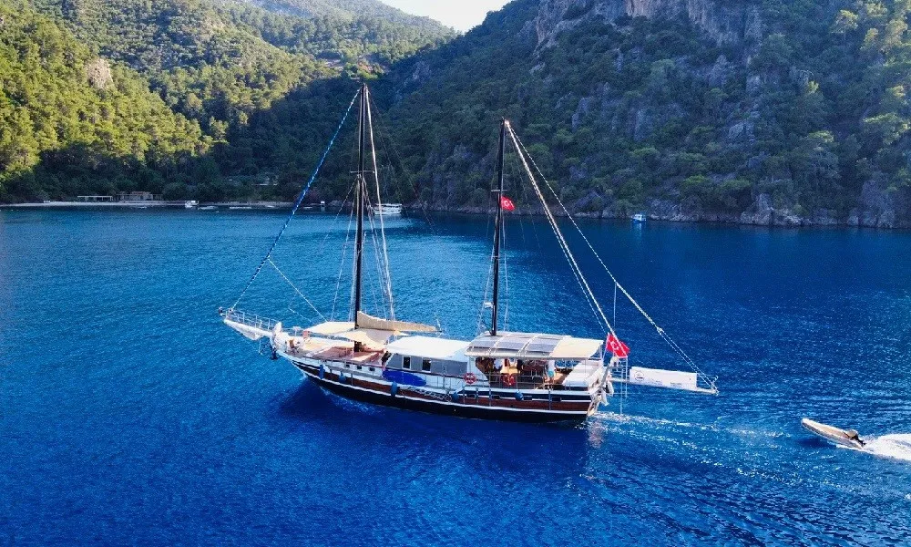 Explore Fethiye on a 24m Rental Gulet - Fotoğraf 3