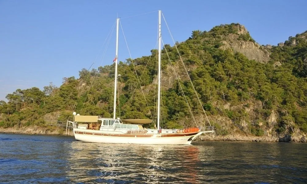 Rent a 24m 4 Cabin Gulet in Fethiye - Fotoğraf 3