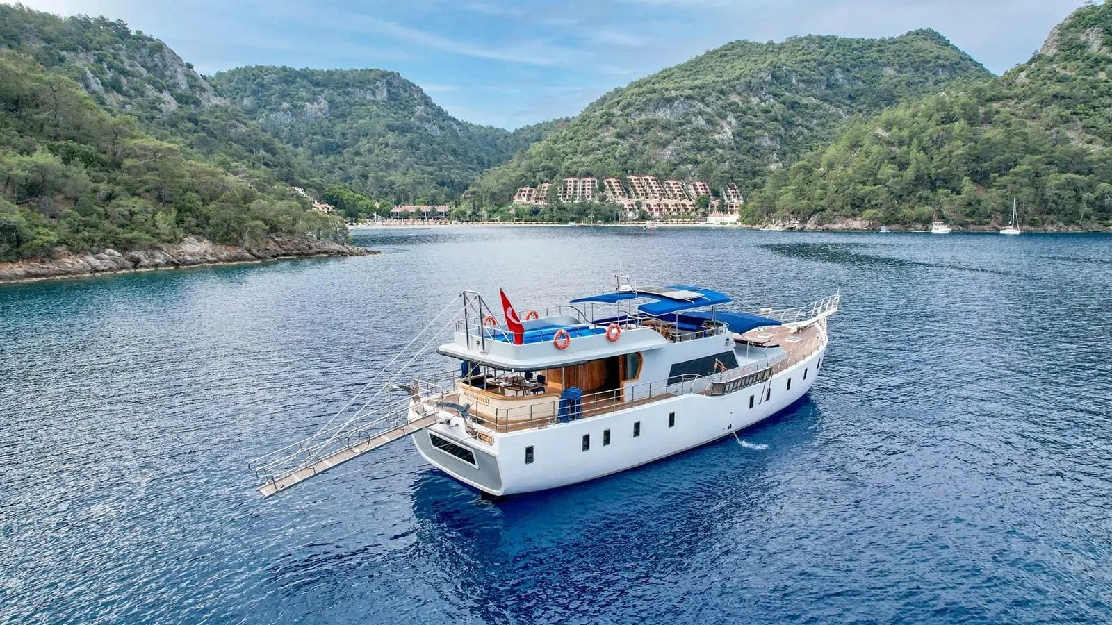 Explore Göcek on a 24m Gulet 79 Motor Yacht Rental - Fotoğraf 3