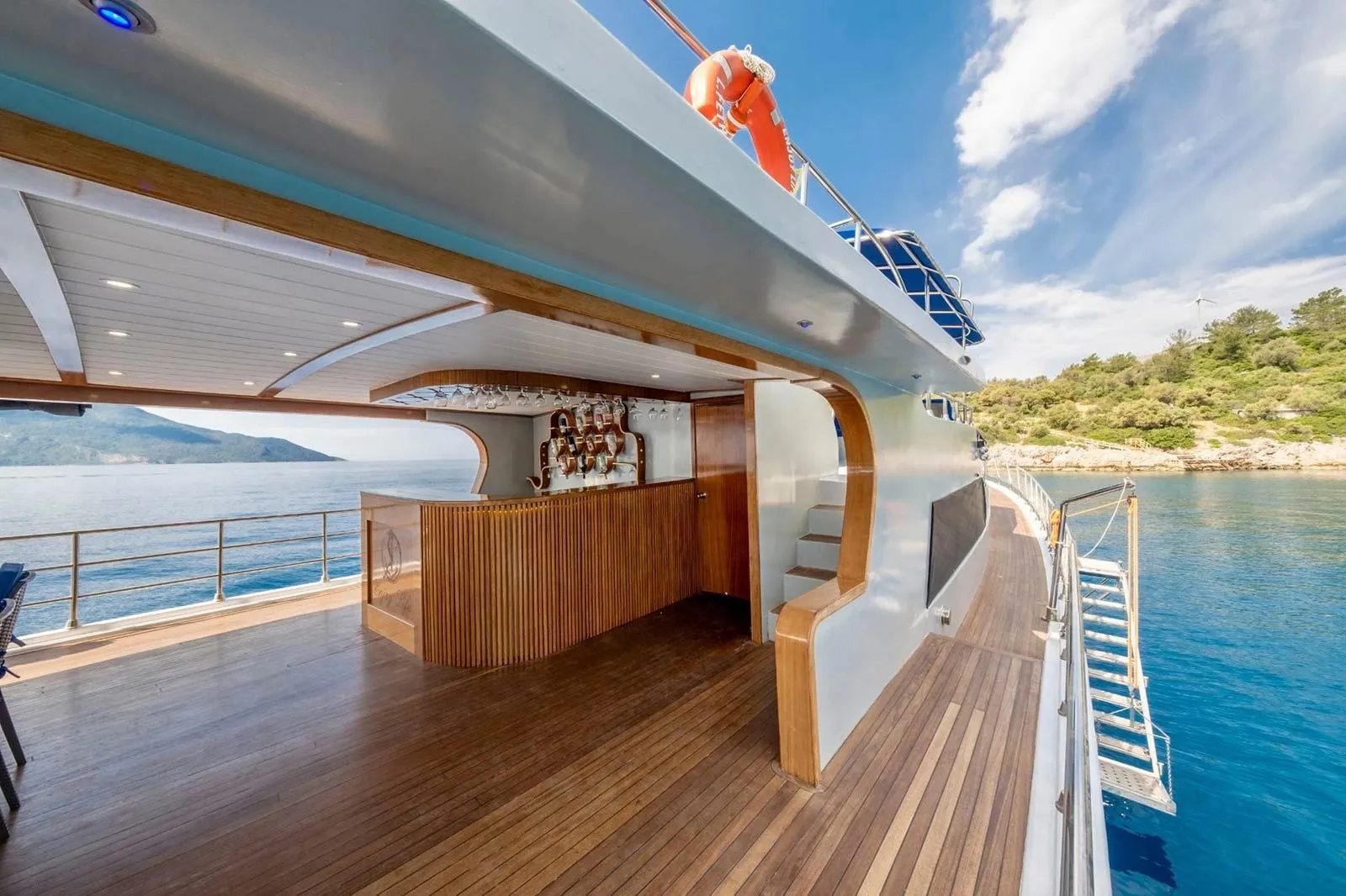 Explore Göcek on a 24m Gulet 79 Motor Yacht Rental - Fotoğraf 5