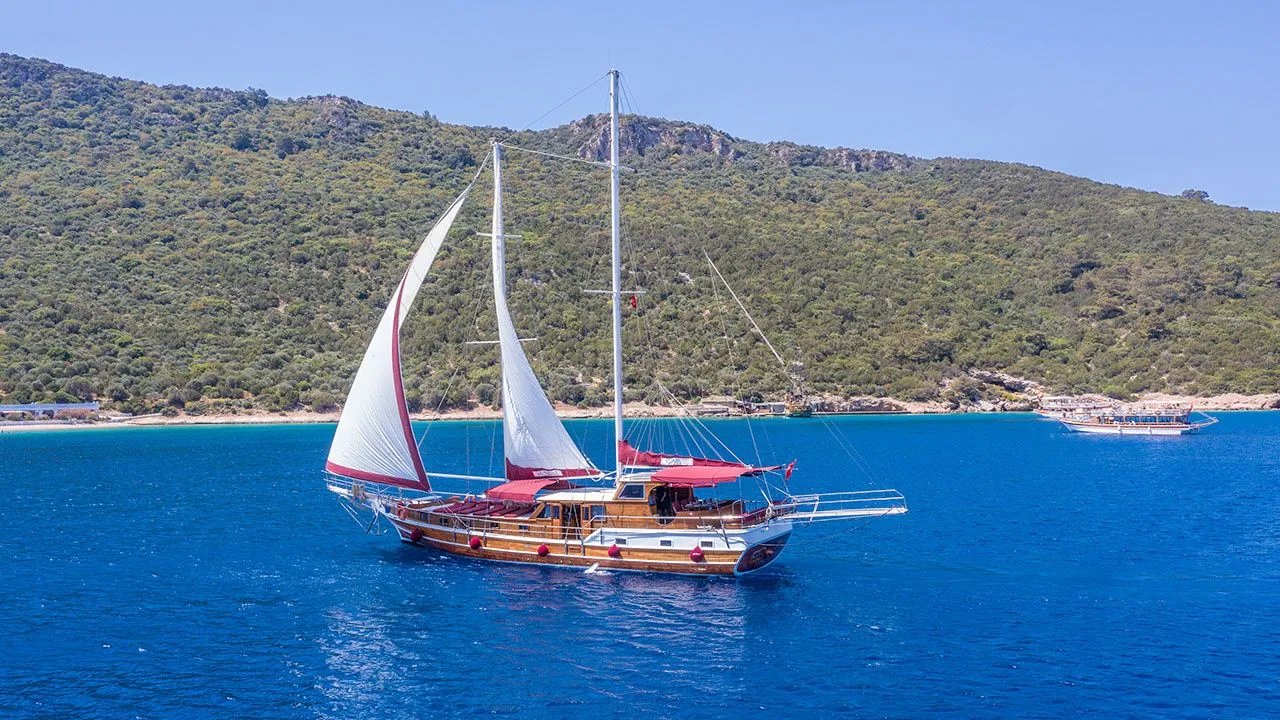 Bodrum Kiralık 24m Tekne - Fotoğraf 3