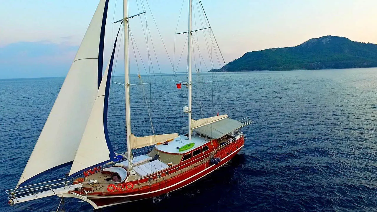 Charter a 24m 5 Cabin Gulet in Bozburun - Fotoğraf 5