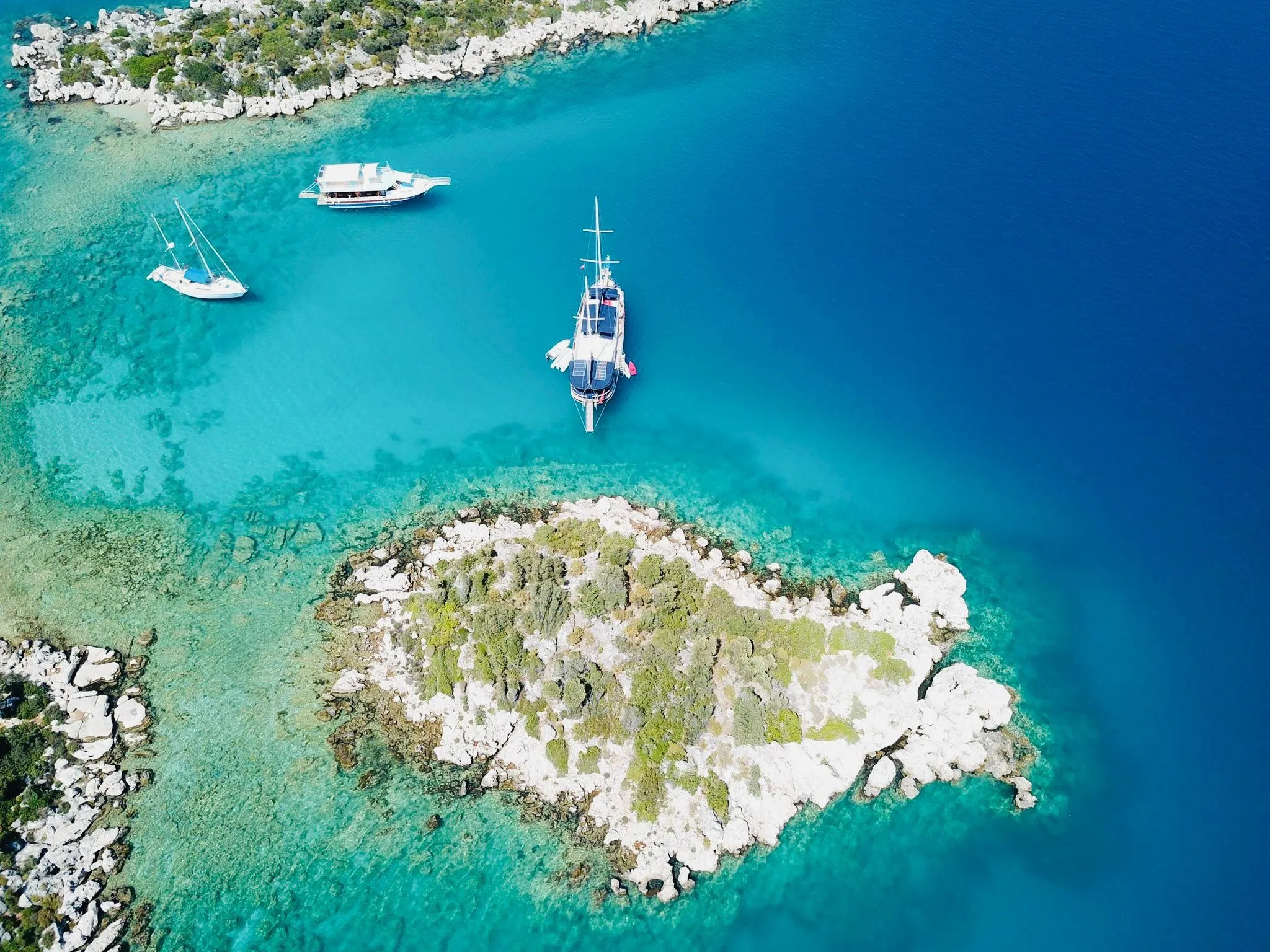 Explore Kaş on a 25m Rental Boat - Fotoğraf 2