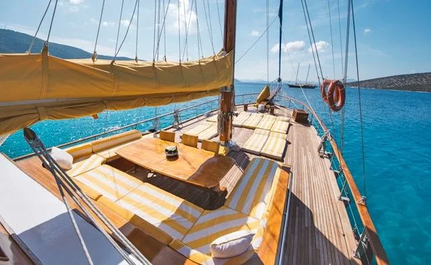 Bodrum Kiralık 25m Tekne - Fotoğraf 3