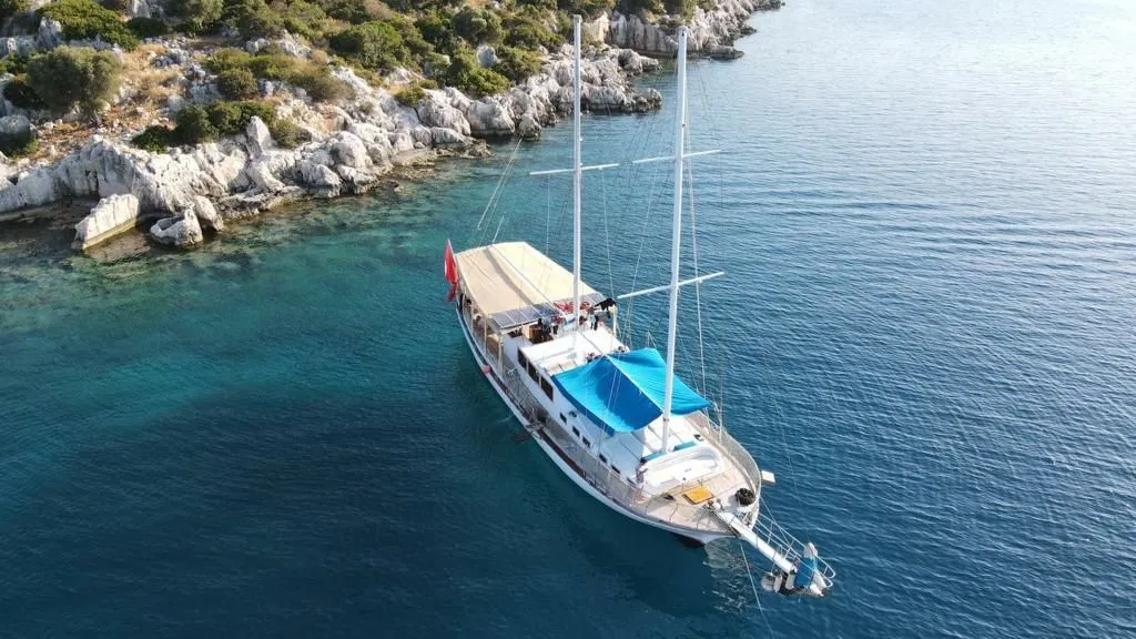 Charter a 25m 8 Cabin Gulet in Fethiye - Fotoğraf 4