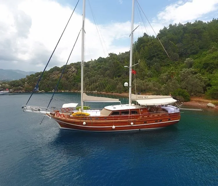 Rent a 24m 5 Cabin Gulet in Bodrum - Fotoğraf 3
