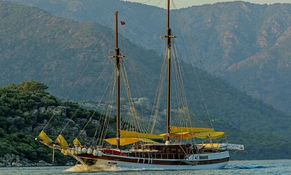 Rent a 26m 6 Cabin Gulet in Fethiye - Fotoğraf 4