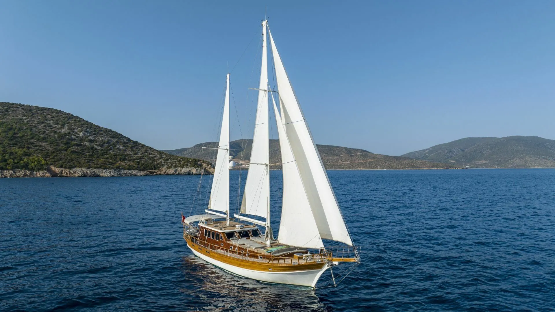 Rent a 26m 4 Cabin Gulet in Bodrum - Fotoğraf 2