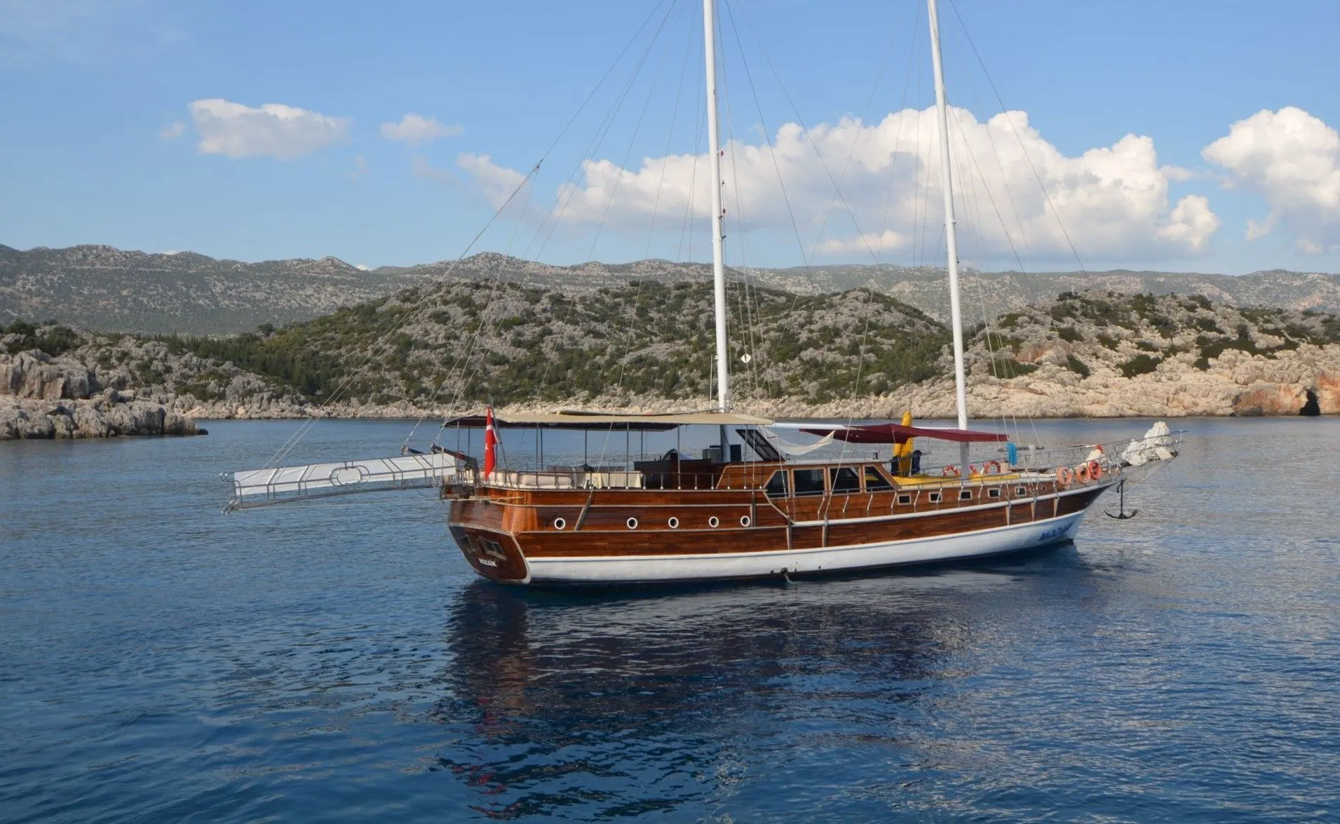 Explore Fethiye on a 26m 8 Cabin Gulet Rental - Fotoğraf 2