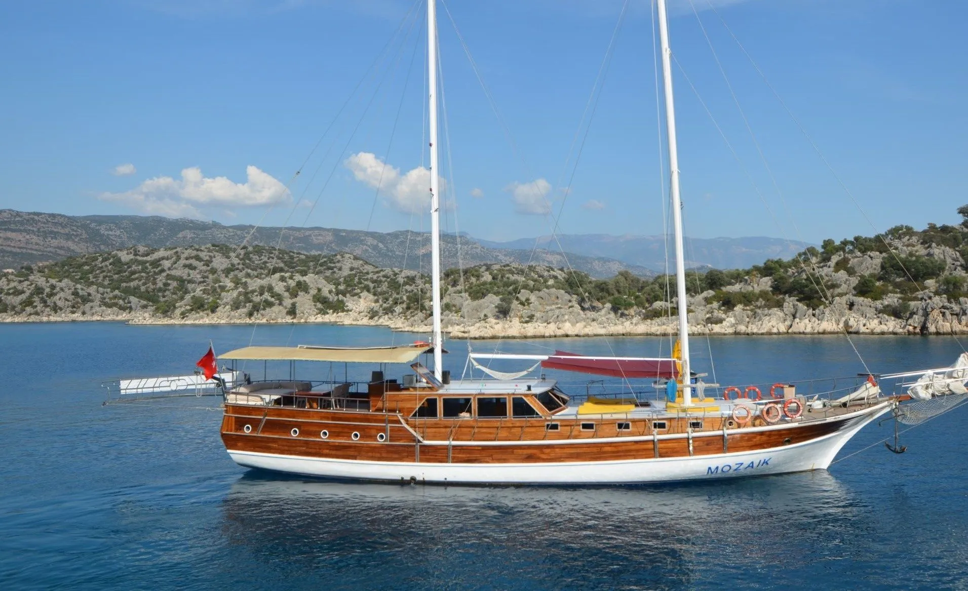 Explore Fethiye on a 26m 8 Cabin Gulet Rental - Fotoğraf 1