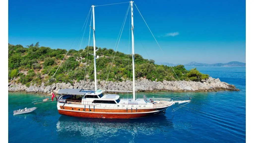 Rent a 26.5m Gulet in Göcek - Fotoğraf 1