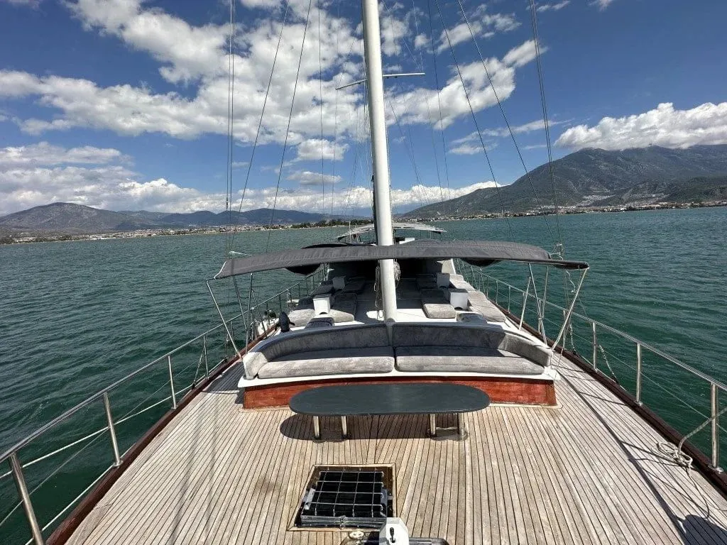 Explore Fethiye on a 27m 6 Cabin Gulet Rental - Fotoğraf 3