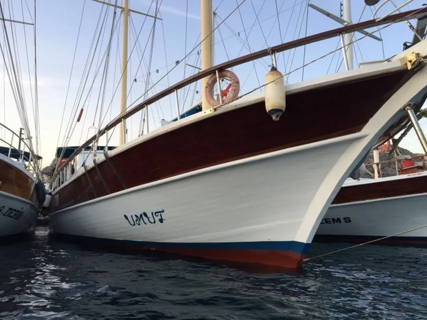 Rent a 28m 8 Cabin Gulet in Marmaris - Fotoğraf 1