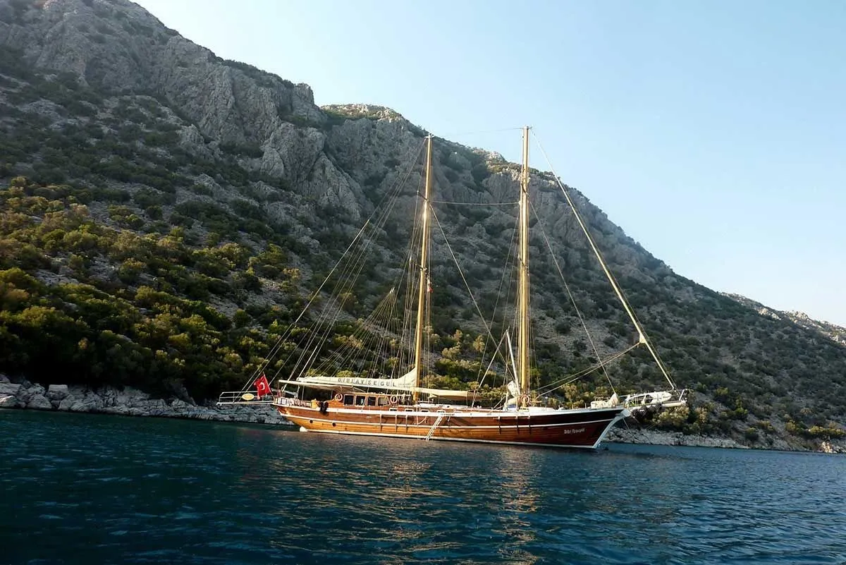 Bodrum Kiralık 6 Kabinli 28m Gulet - Fotoğraf 4