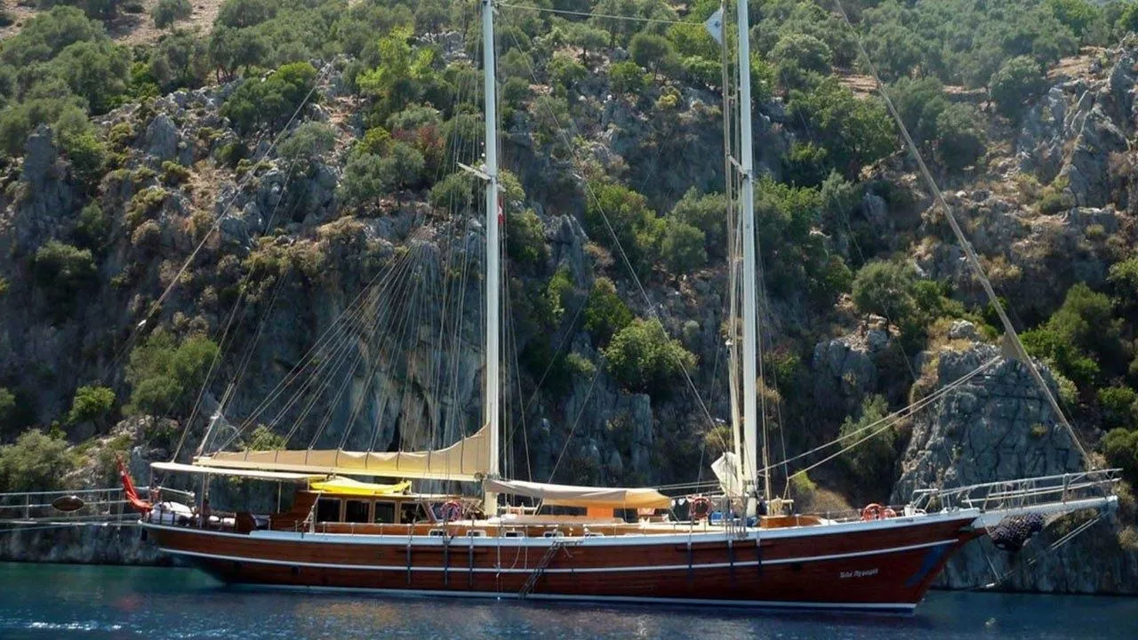 Bodrum Kiralık 6 Kabinli 28m Gulet - Fotoğraf 3