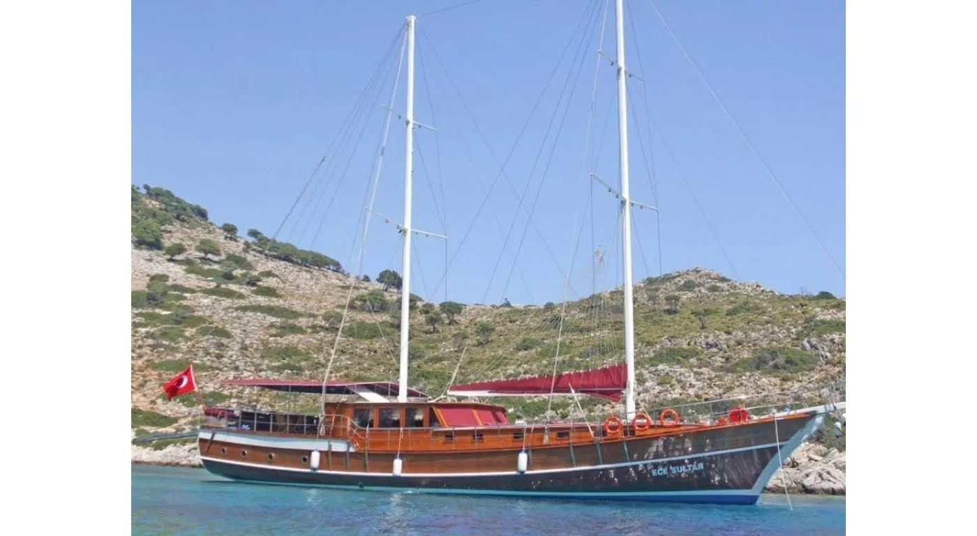 Charter a 29m Gulet in Marmaris - Fotoğraf 1