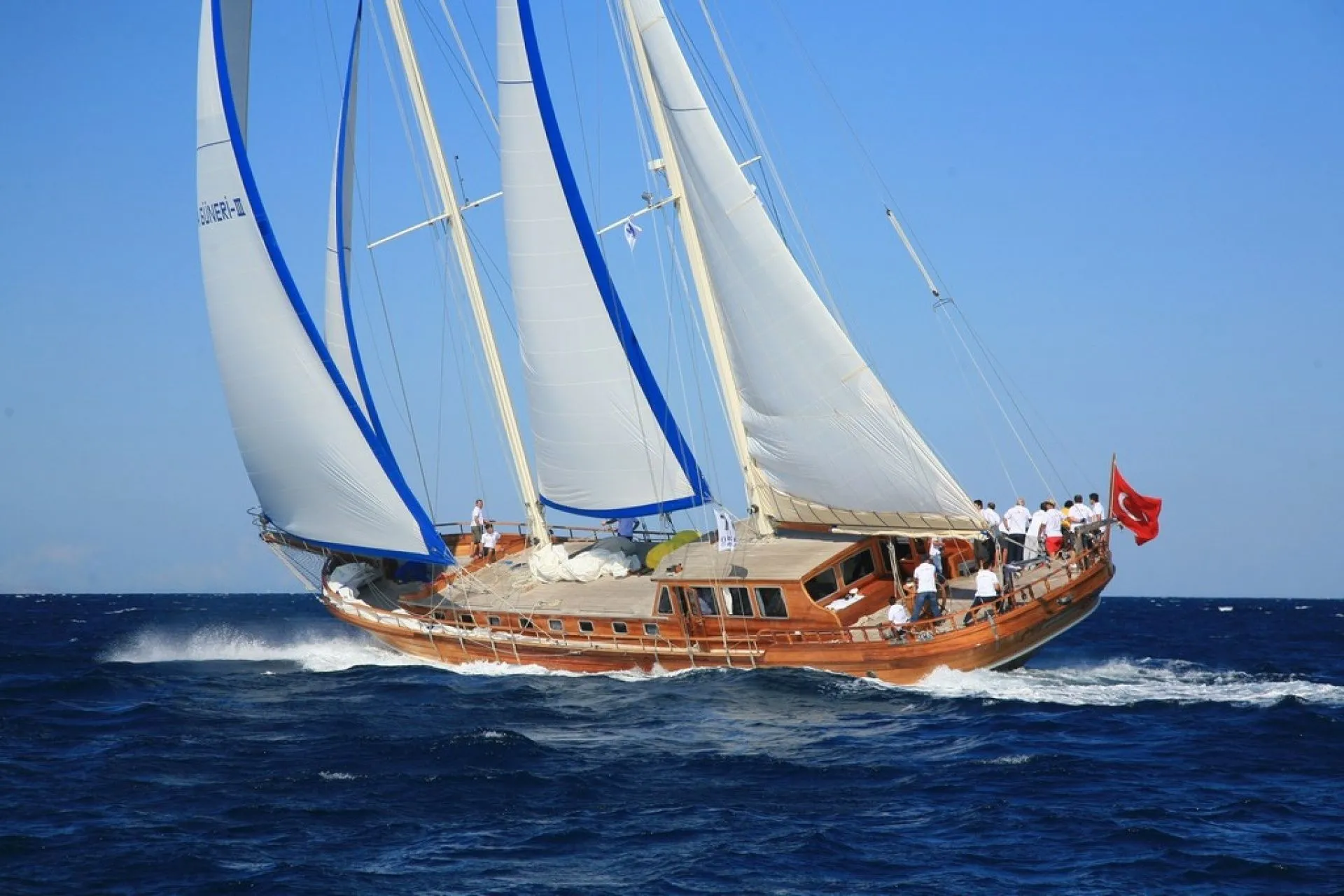 Rent a 29m 8 Cabin Gulet in Bodrum - Fotoğraf 1