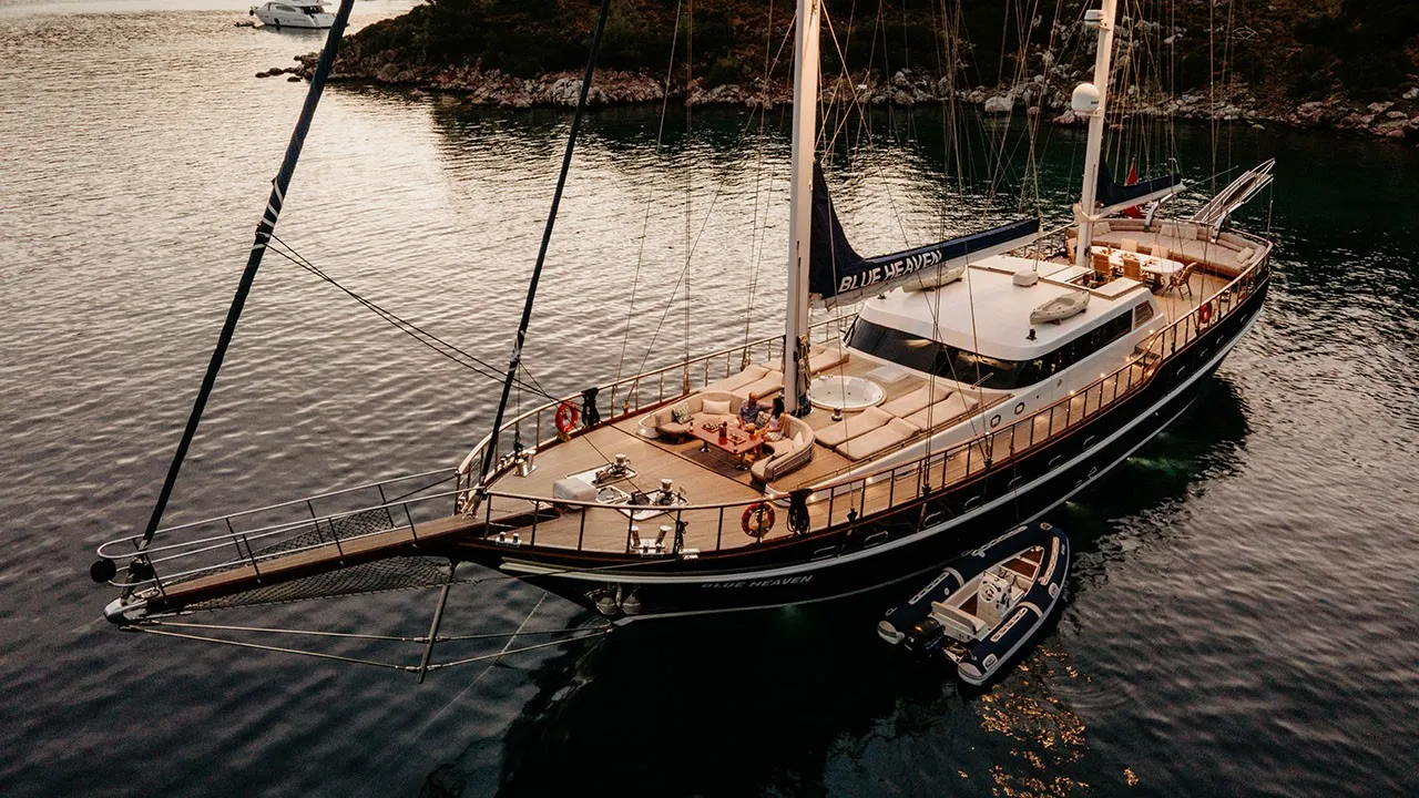 Bodrum Kiralık 30m Tekne - Fotoğraf 5