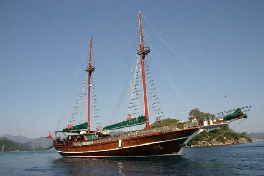 Marmaris’te Lüks Gulet Galip Nur – 30m, 6 Kabin - Fotoğraf 1
