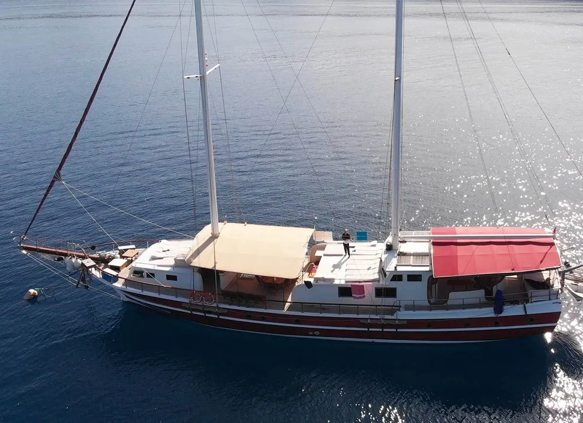 Rent a 30m Gulet in Fethiye - Fotoğraf 3