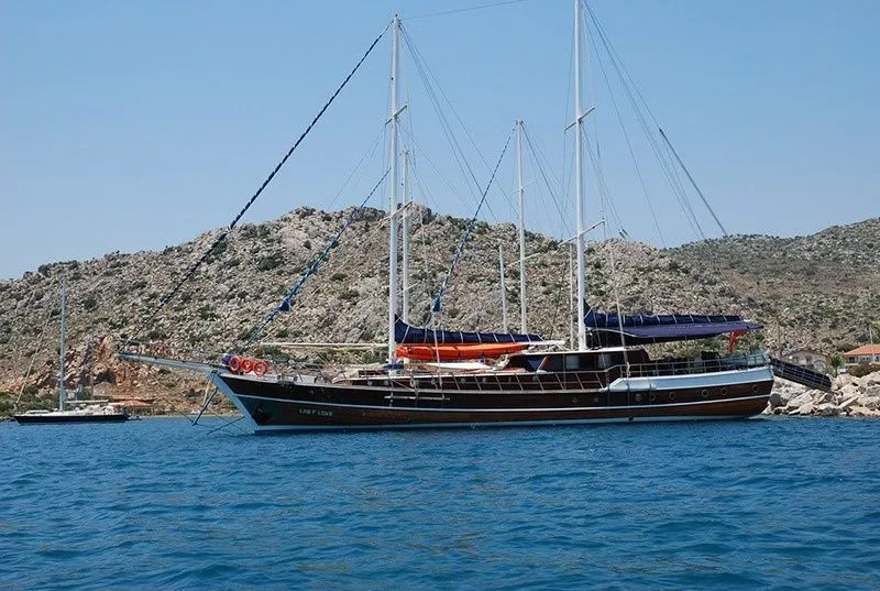 Marmaris 30m Kiralık 8 Kabinli Gulet - Fotoğraf 2