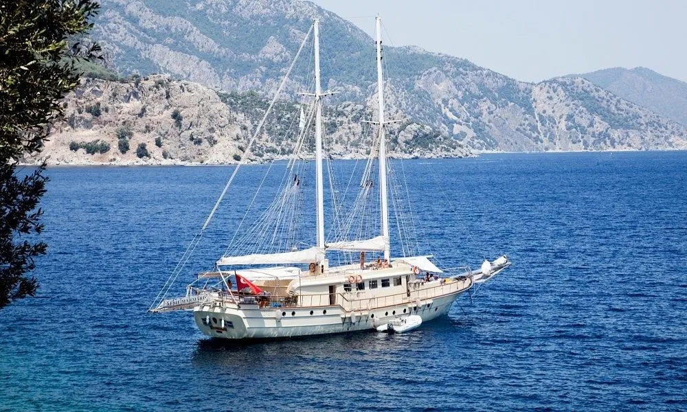 Rent a 30m Gulet in Marmaris - Fotoğraf 2