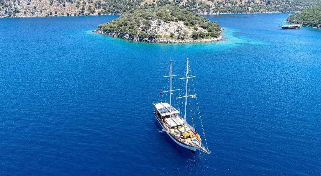 Göcek 30m Kiralık 6 Kabinli Gulet - Fotoğraf 3