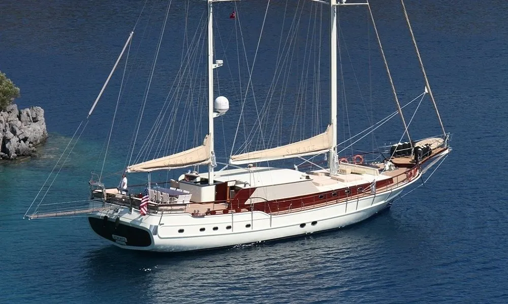 Rent a 30m Boat in Göcek - Fotoğraf 3