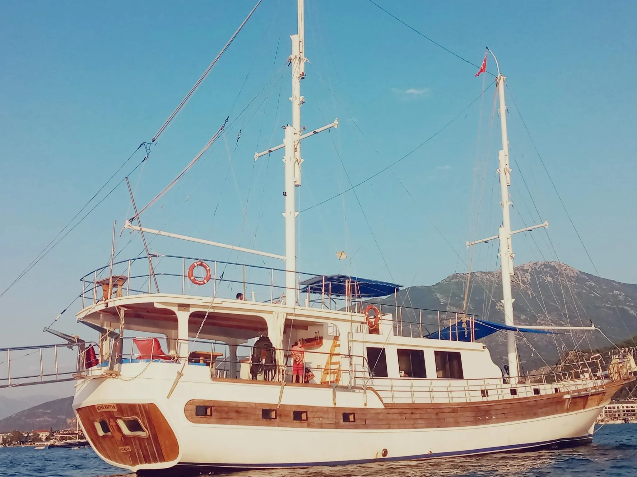 Rent a 30m 5 Cabin Gulet in Fethiye - Fotoğraf 4