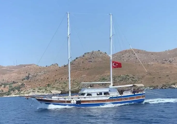 Explore Marmaris on a 30m 6 Cabin Gulet Rental - Fotoğraf 1