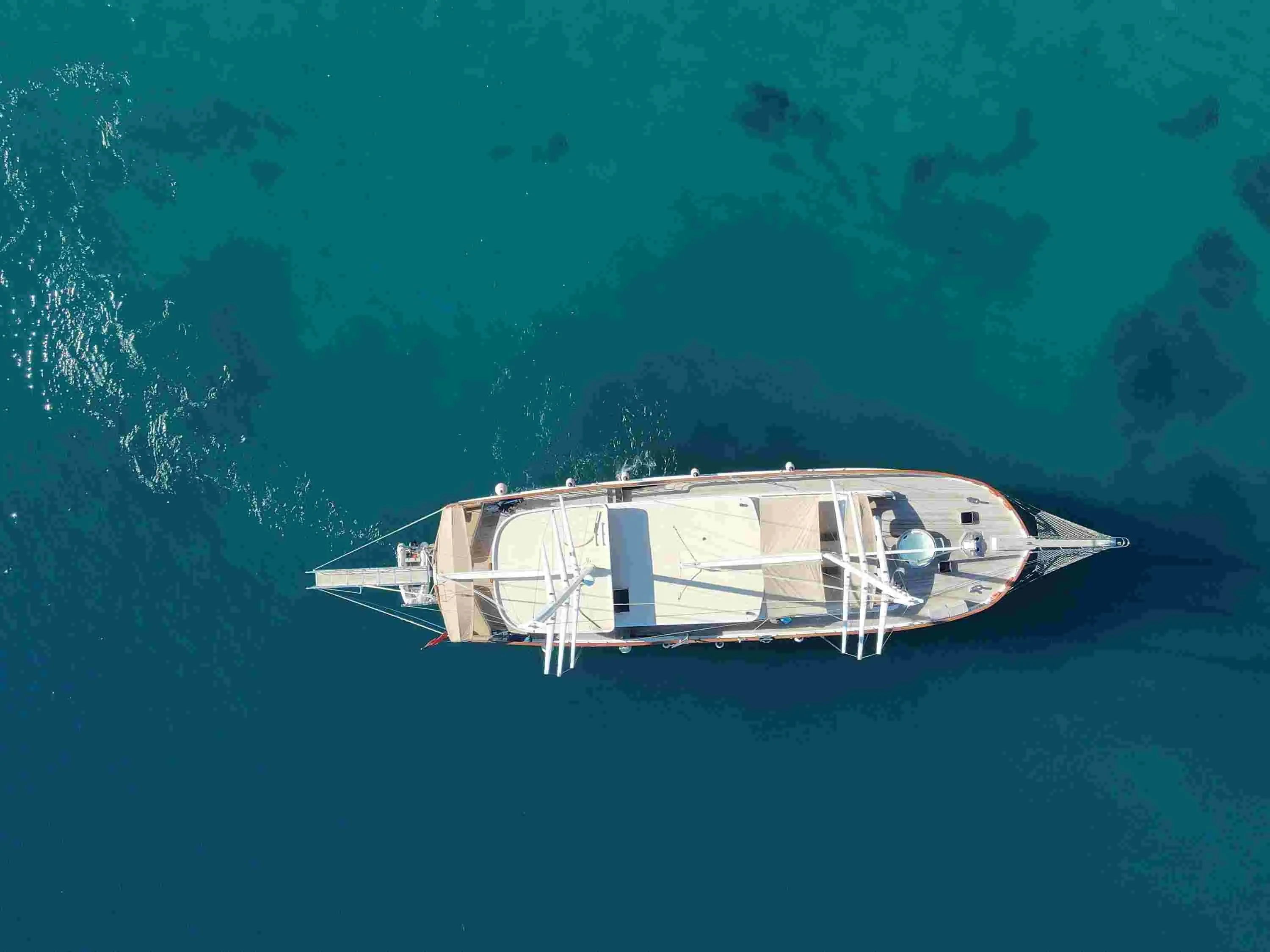 Kocaoglan Gulet: Jakuzi ve Klima Konforu - Fotoğraf 2