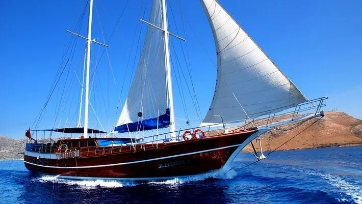 Zekioglu 1: 6 Kabinli Lüks Gulet Konforu - Fotoğraf 1