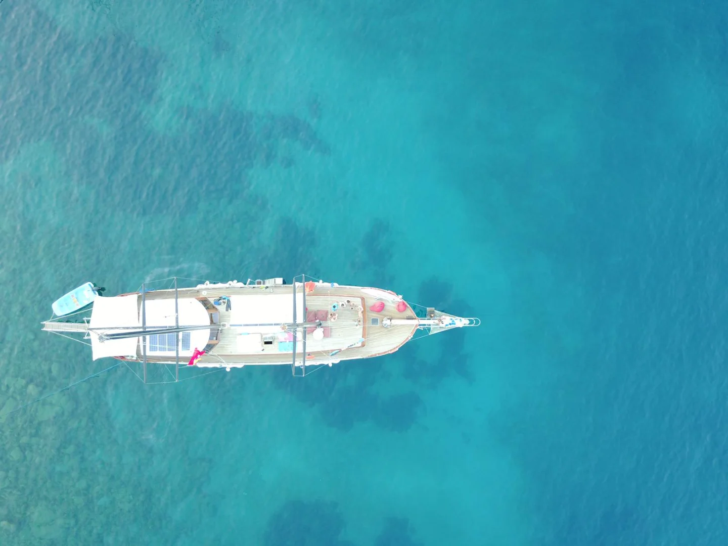 Gulet Balu – Fethiye’de Ekonomik ve Konforlu 12 Kişilik Mavi Yolculuk - Fotoğraf 4