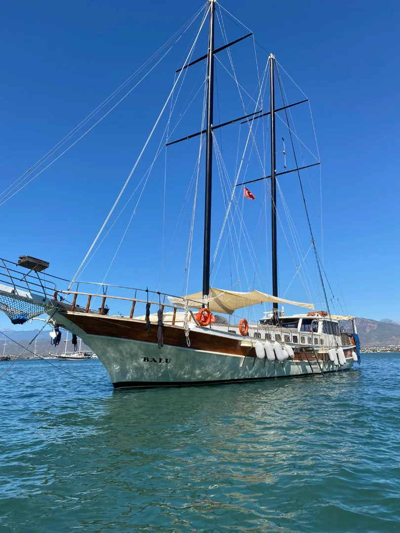 Gulet Balu – Fethiye’de Ekonomik ve Konforlu 12 Kişilik Mavi Yolculuk - Fotoğraf 1