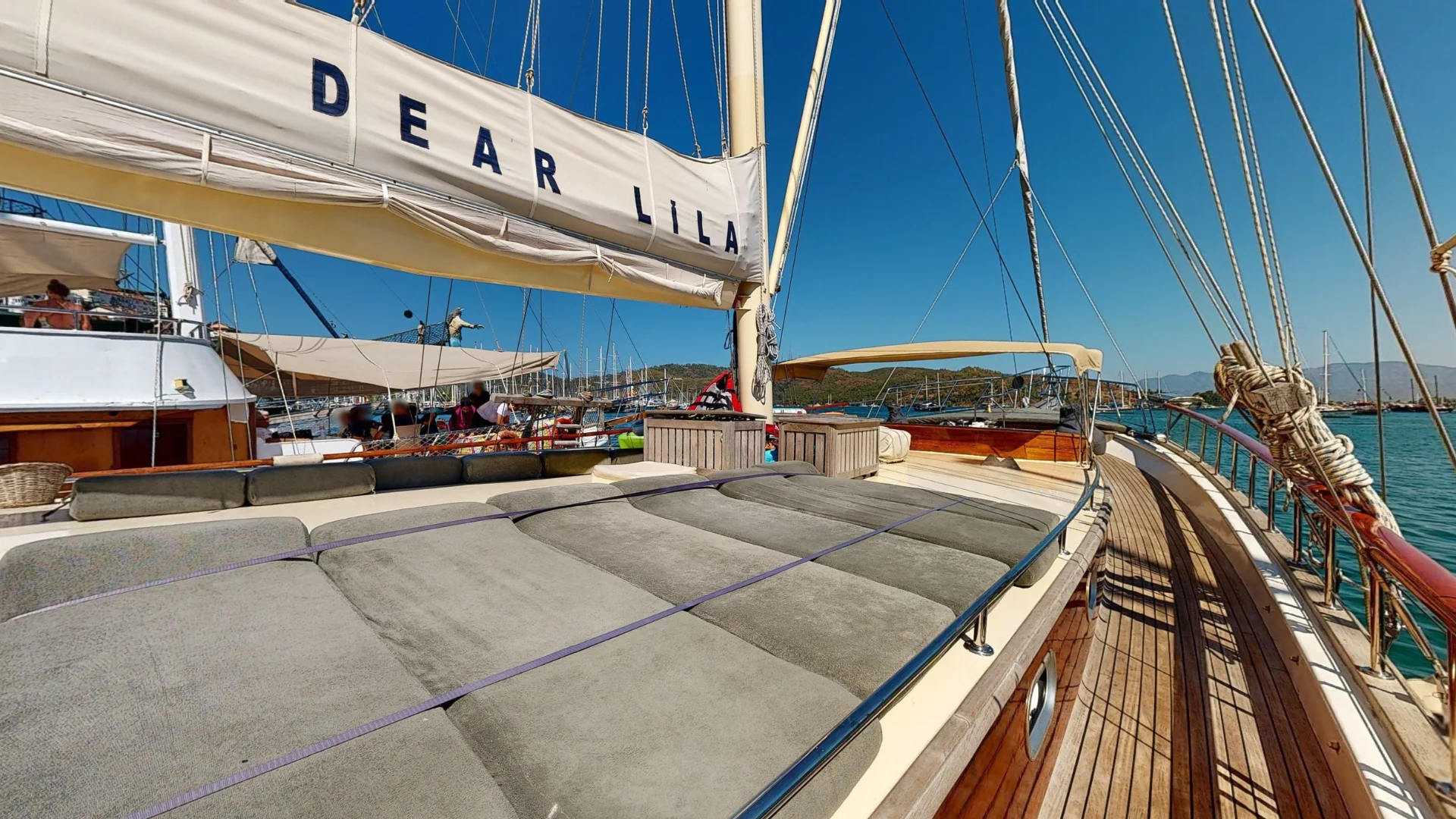 Dear Lila Gulet | Fethiye’de Lüks, Jakuzi & Su Sporları - Fotoğraf 4
