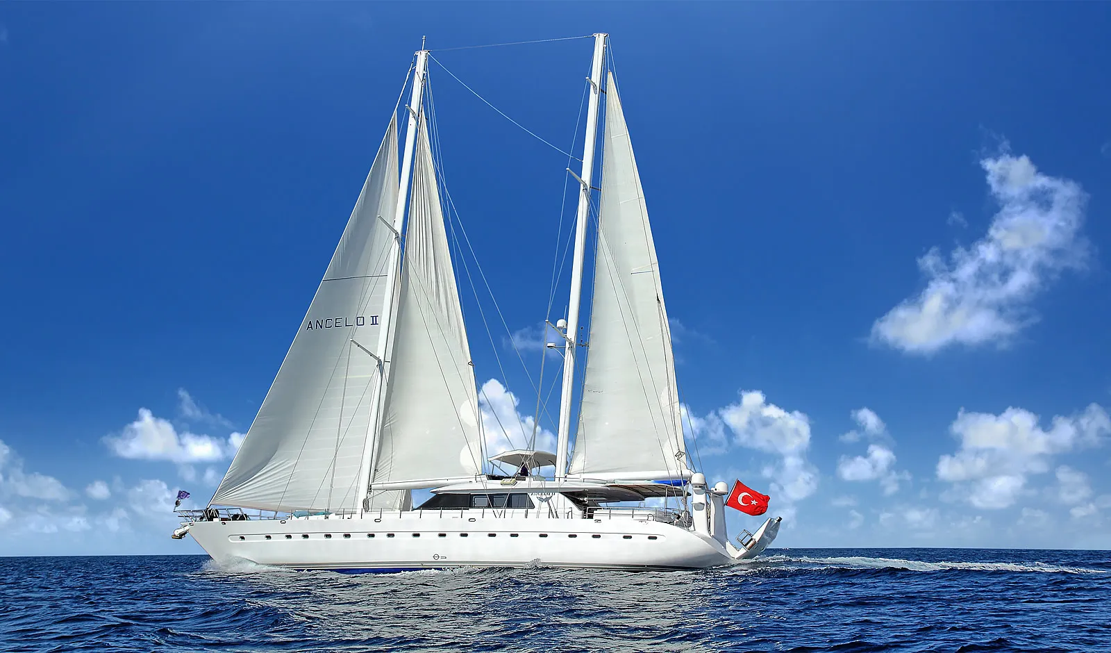 Luxus-Gulet Angelo 2 mit Flybridge in Göcek - Fotoğraf 1