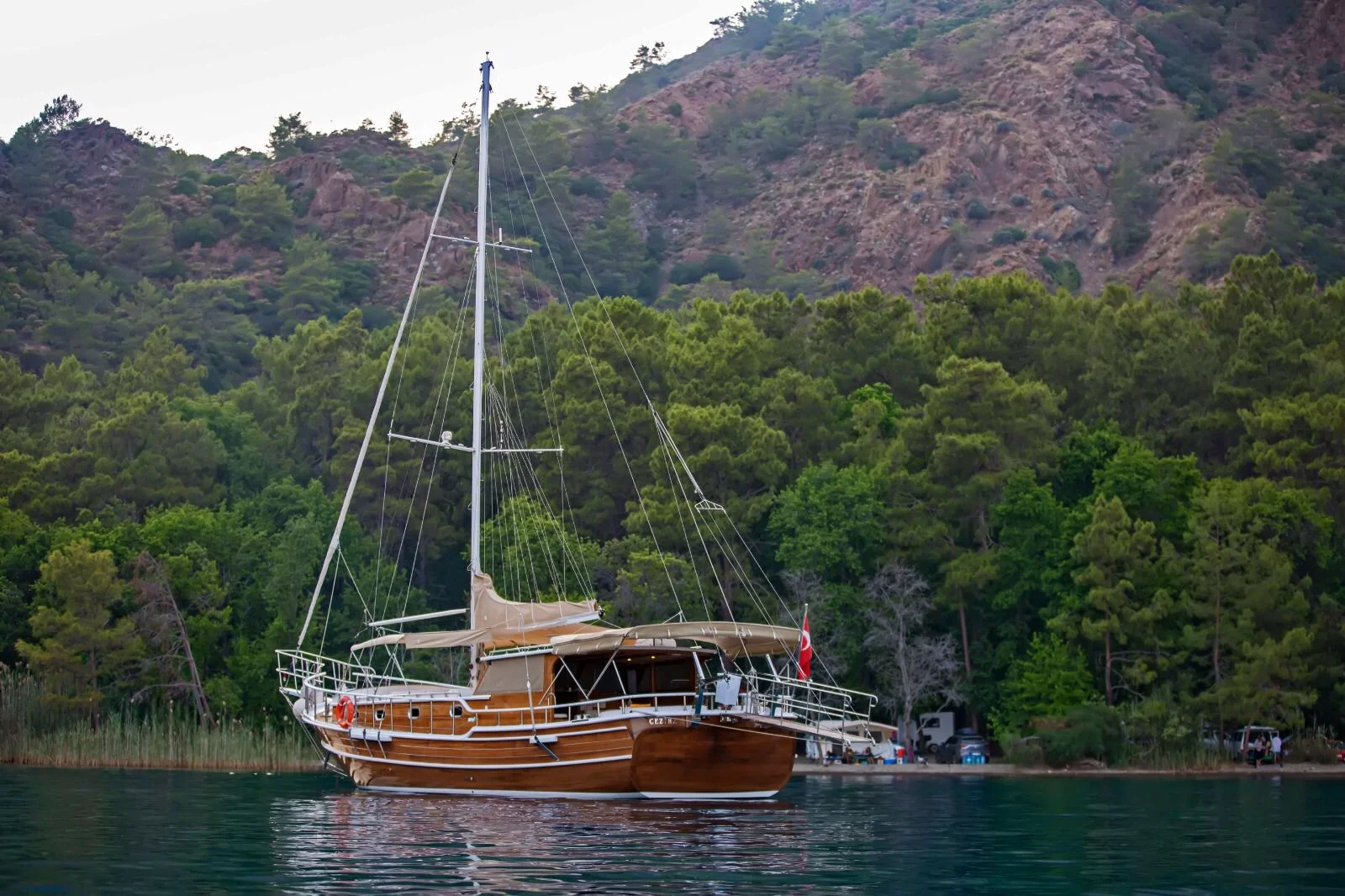 Gulet Cezire – Luxuscharter in Göcek mit Crew - Fotoğraf 3