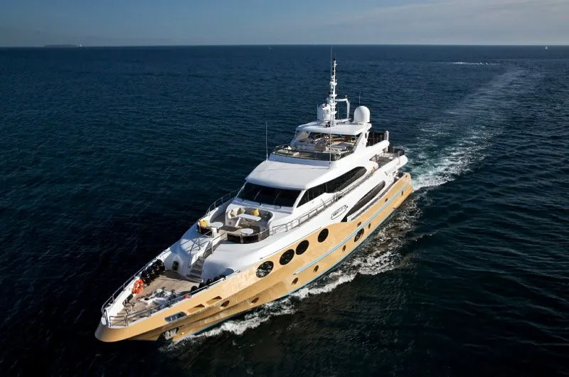 Rent a 38.4m Gulf Craft Majesty 125 Motor Yacht in Bodrum - Fotoğraf 5